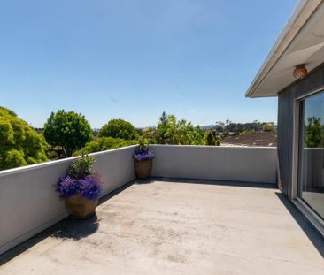 Bright, Calm & Pet-Friendly Home in Glendene - Photo 6