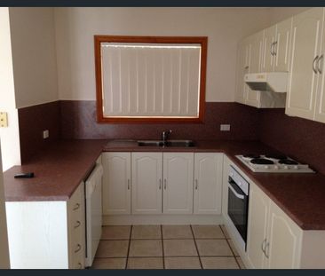 1/153 CAMOOWEAL STREET, MENZIES - Photo 3