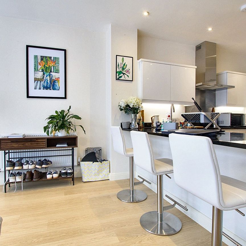 2 bed ground floor flat to rent in West Walk, Leicester, LE1 - Photo 1