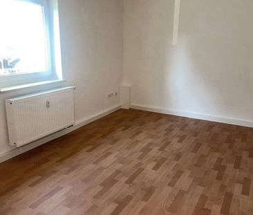 Für Ihre Familie: Renovierte 3-Zimmer-Wohnung in ruhiger Lage! - Photo 4