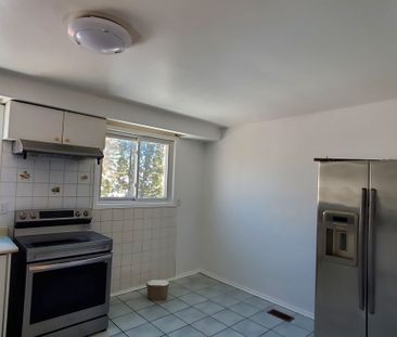 For Lease - 45 Sandown Avenue, Toronto, Ontario - Photo 6