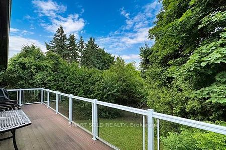 For Lease - 249 Maxome Avenue, Toronto, Ontario - Photo 3