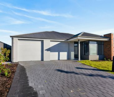 Seaside home awaits - Photo 6