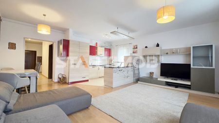 Apartament 3 camere zona Coresi cu parcare - Photo 3