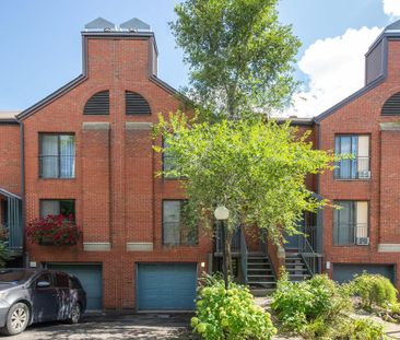 À louer / Maison à étages - Photo 1