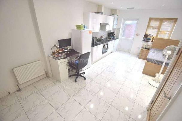 Upper Crown Street, Reading, RG1 - Photo 1