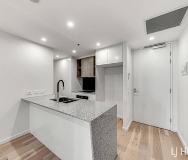 619/61 Cooyong Street, Braddon ACT, Belconnen - Photo 5