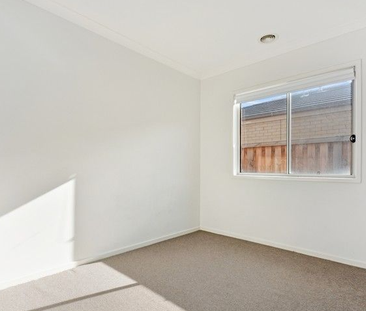 Perfect 4-Bedroom Family Home with Unbeatable Location! - Photo 3