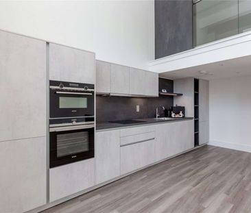 A magnificent modern one-bedroom apartment available on an unfurnis... - Photo 5