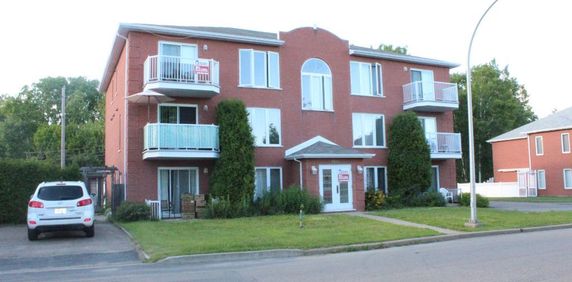 Appartement 5650 Donais au Premier Plancher - Photo 2