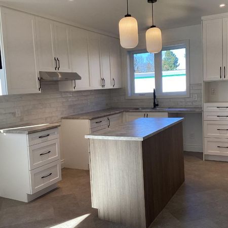 Appartement 4 1/2 refait à neuf 1e juillet - Photo 4