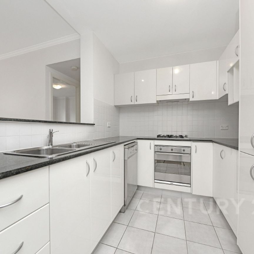 Big Floor Plan Two Bedroom Apartment with A&sol;C&comma; Moments to Foreshore&period; - Photo 1