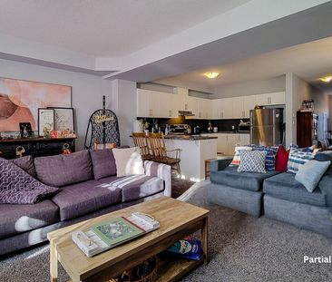 For Lease - 33 Fairgrounds Drive, Hamilton, Ontario - Photo 6