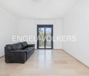 Elegante appartamento in locazione in Via Lorenteggio - Photo 2