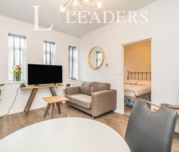 1 bedroom flat to rent - Photo 1