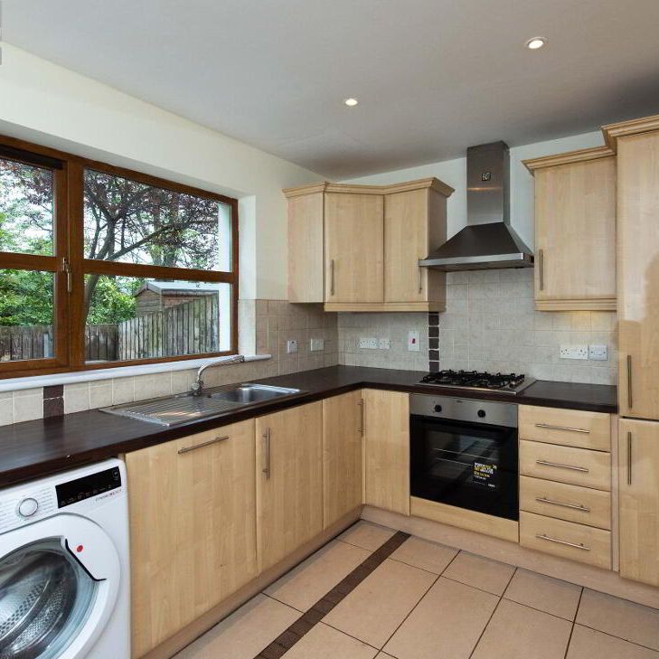 19 Redwood Dale, Redwoods, Dunmurry, Belfast, BT17 9RL - Photo 1
