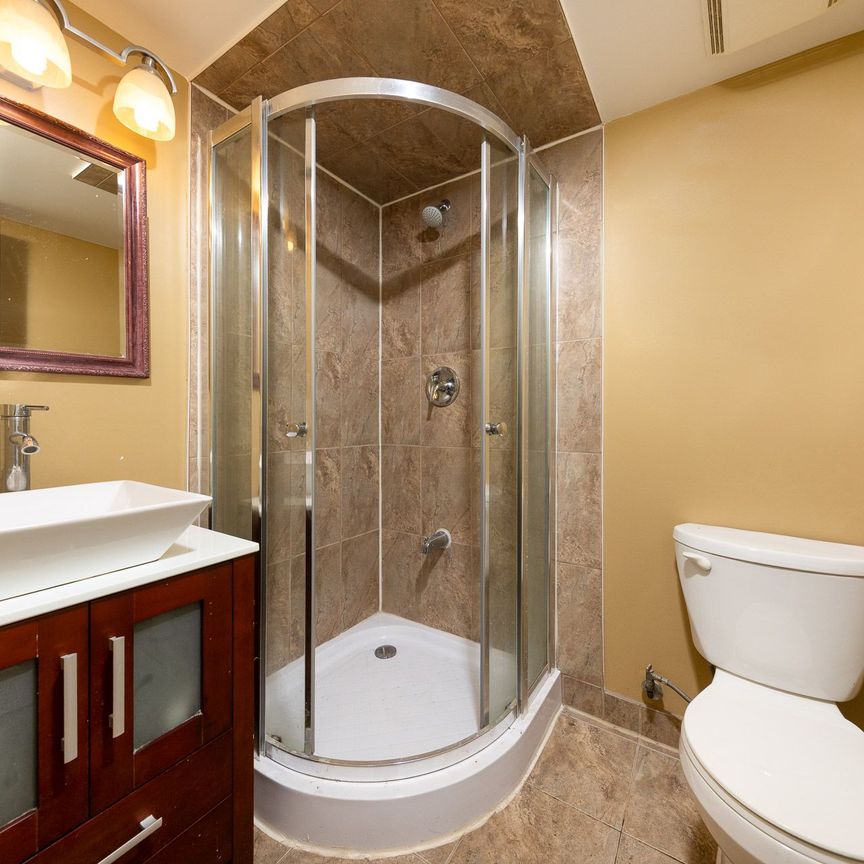 For Lease - 32 Hamills Crescent Unit# BSMT, Richmond Hill, Ontario - Photo 1