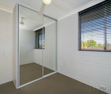 Bright and Peaceful Apartment in Churchlands - Photo 4