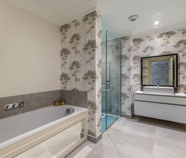 5 bedroom terraced house to rent - Photo 5