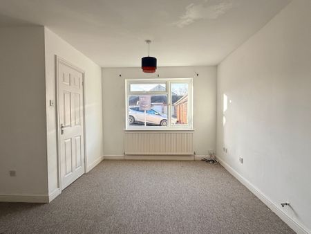 Barrington Close, Taunton - Photo 3