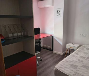 Piso de alquiler en Avinguda de Pérez Galdós, Nou Moles - Photo 3