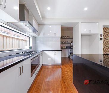 Modern living for a family near all the amenities! - Photo 4