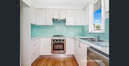 Comfortable three-bedroom home in Whalan - Photo 4