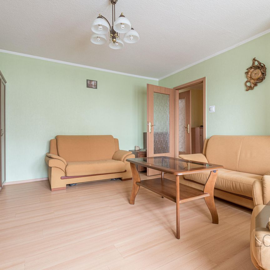 Duże i wyposażone mieszkanie dwupokojowe na Stawowej w Świętochłowicach do wynajęcia | Spacer 3D - Photo 1