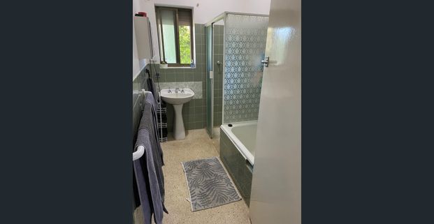 Close to Linear Park, Henley High zone - Photo 1