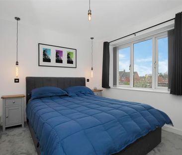 Walton Close, Keynsham, Bristol - Photo 4