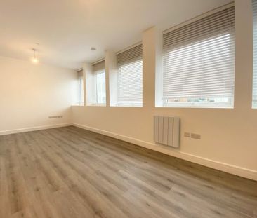 Peterborough - Photo 1