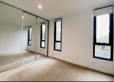 2 Bedroom*106 - Photo 5