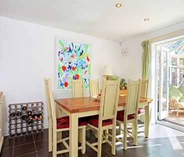 4 bedroom terraced house to rent - Photo 4