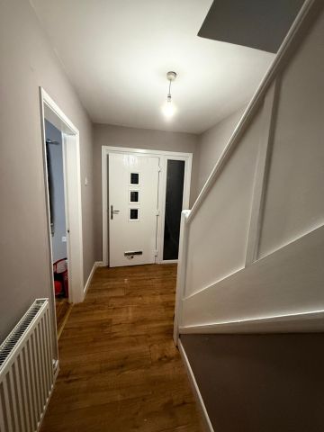 3 Bed Semi-Detached House, Berwyn Avenue, CV6 - Photo 5