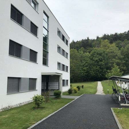 SPACIEUX ET MORDERNE 3.5 pièces / GERÄUMIGE UND MODERNE 3,5 Zimmer-Wohnung - Foto 4