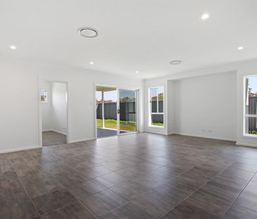 Brand New Executive Residence - Photo 2