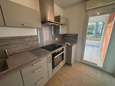 Location Appartement 3 pièces 65m² - Photo 4