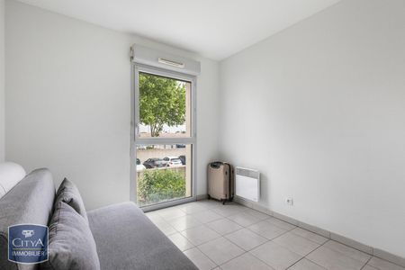 Location Appartement 3 pièces 68m² NARBONNE 11100 - Photo 2