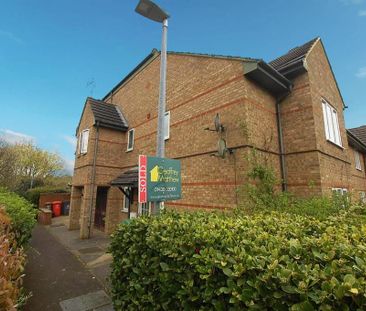 Studio to rent - Photo 6