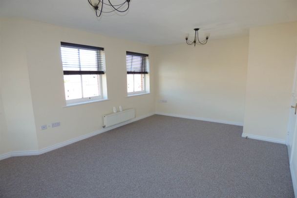 2 bed flat to rent in Brass Thill Way, South Shields, NE33 - Photo 1