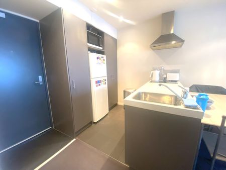 Furnished 2 bedroom in Soho - Photo 3