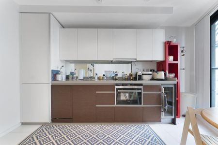 Studio to rent - Photo 2