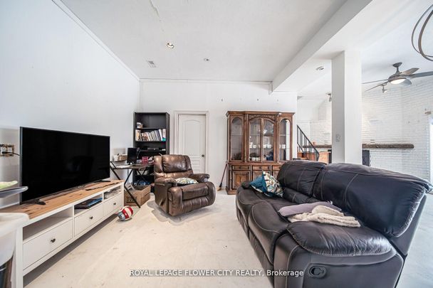 For Lease - 5 Glenn Court, Caledon, Ontario - Photo 1