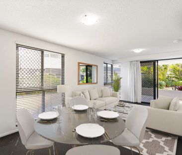 Very Large Apartment in the Heart of the Action - Photo 1