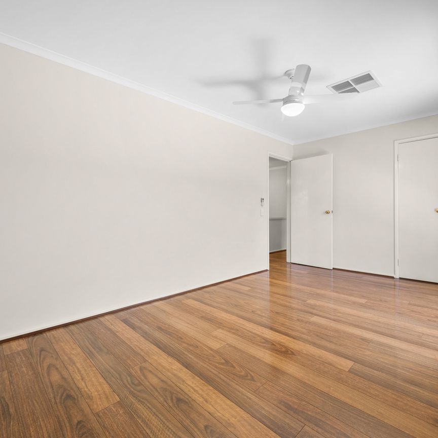 40 Allerton Way, BOORAGOON WA 6154 - Photo 1