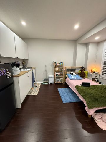For Lease - 1657 Avonmore Square Unit# Basement, Pickering, Ontario - Photo 2