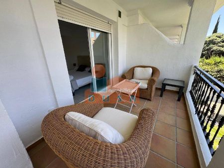 Adosada en zona muy demandada | 2.100 €, 170 m² - Photo 4