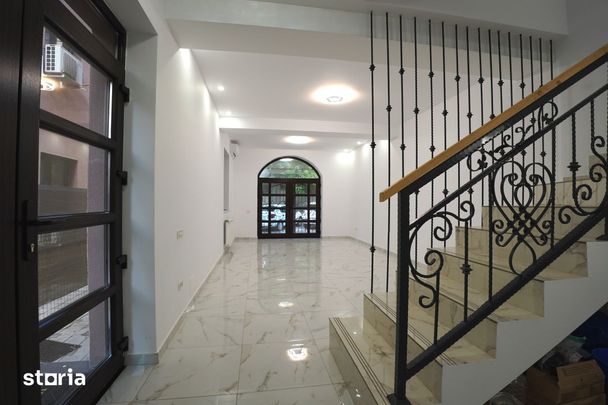 Vila Business & Rezidential | 160 MP Utili | Curte | Vitan – Dudesti - Photo 1