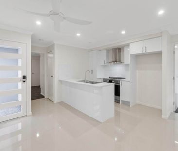 Modern 2 Bedroom Home – Spacious, Private & Low Maintenance - Photo 5