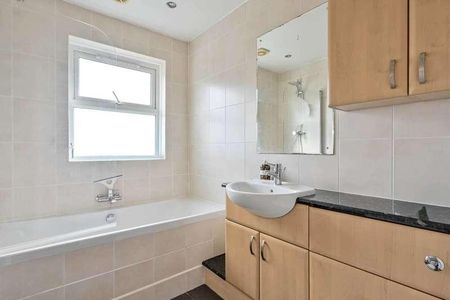 Guildford, Surrey, Gu, Stoughton, GU2 - Photo 5